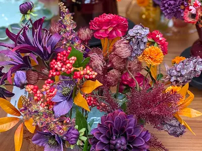 De mooiste herfstkleurige kunstbloemen en planten