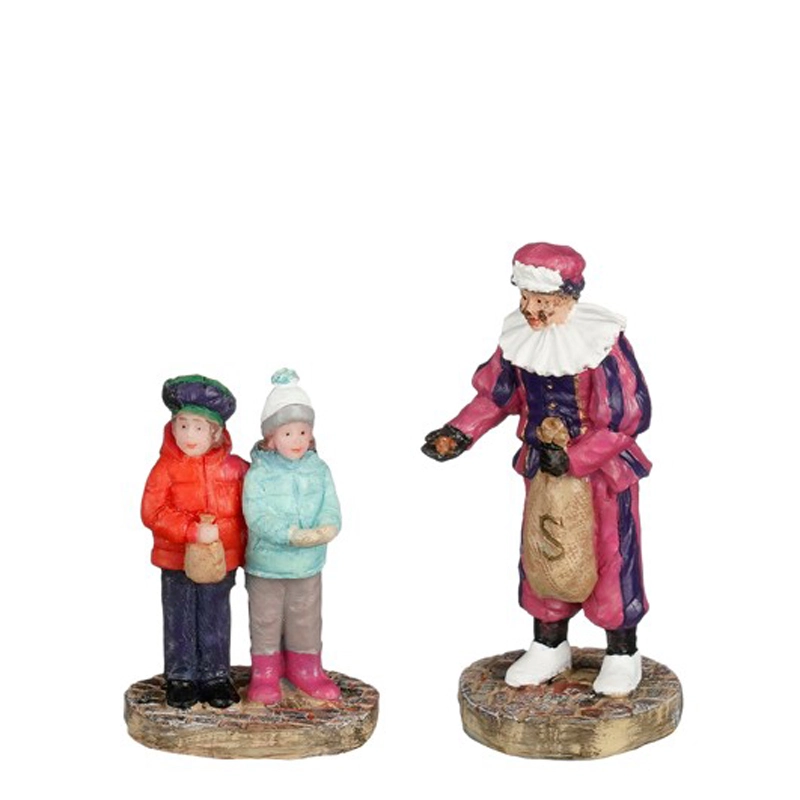Luville Piet geeft pepernoten
