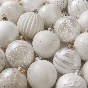 Witte kerstballen